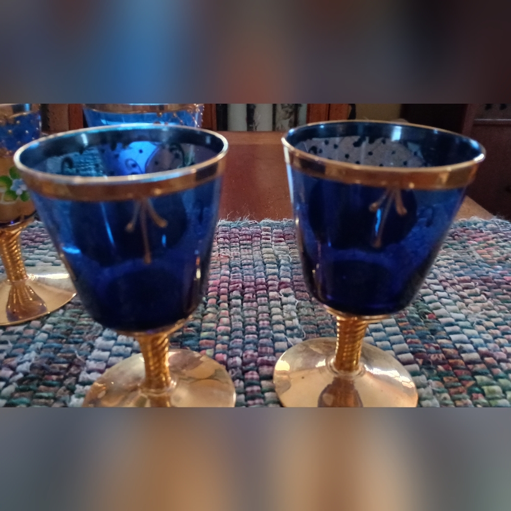 Sale! Elegant Vintage Bohemian Czech Cobalt Blue and Gold Goblets Set -6 - Picture 5 of 9